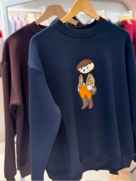 AYICIK İŞLEMELİ OVERSİZE SWEATSHİRT