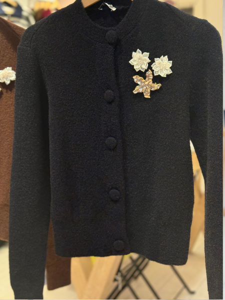 BROŞLU ANGORA HIRKA