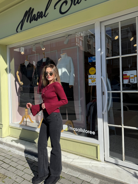 BİSİKLET YAKA DÜĞMELİ İSPANYOL KOL TRİKO