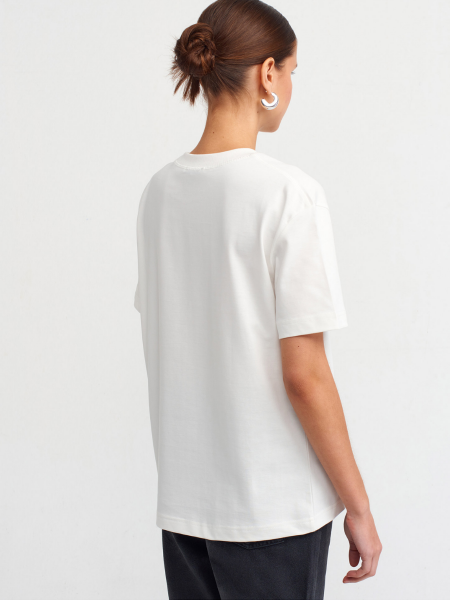 DEKORATİF DİKİŞLİ BİSİKLET YAKA TSHİRT EKRU