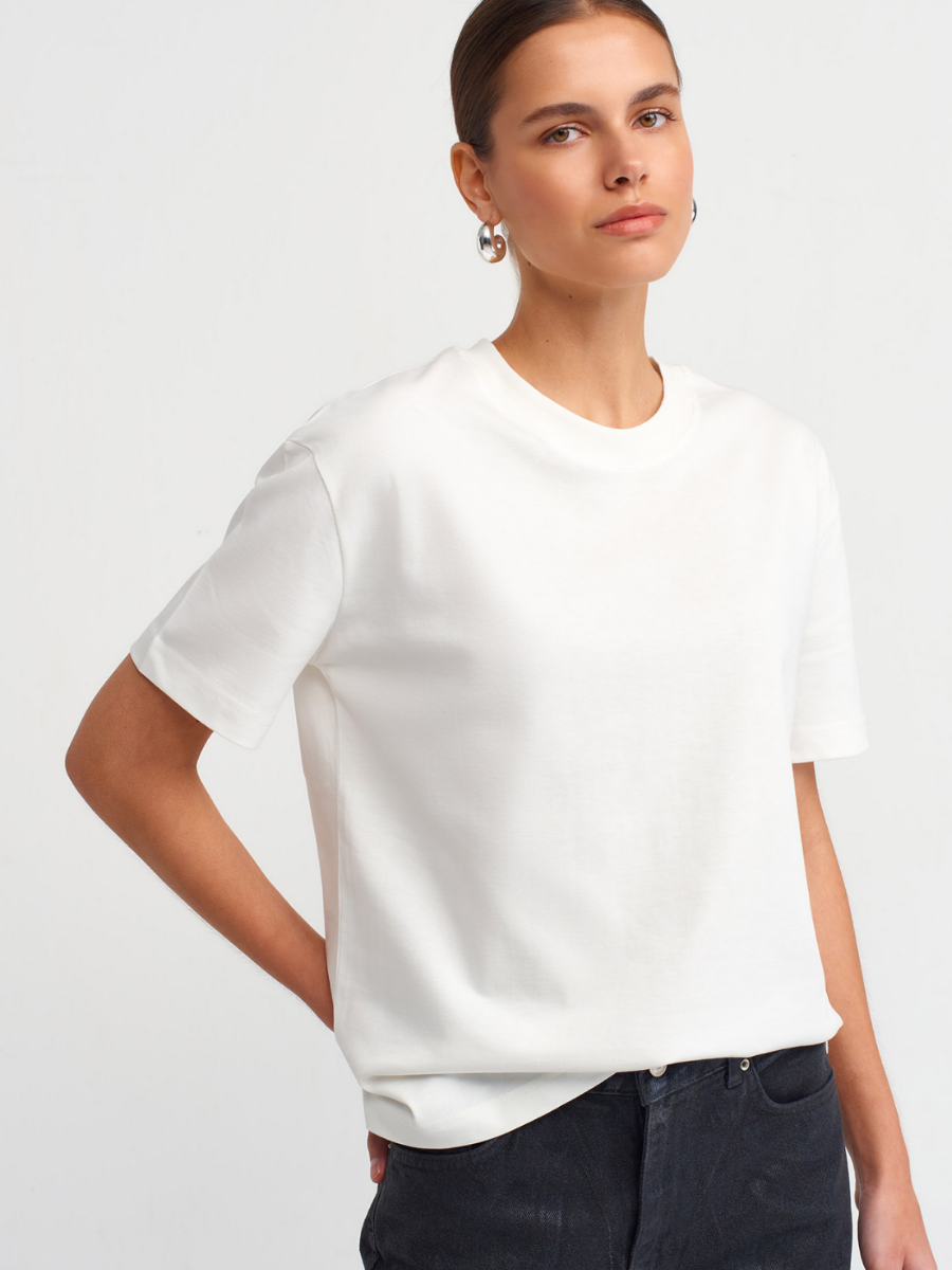 DEKORATİF DİKİŞLİ BİSİKLET YAKA TSHİRT EKRU