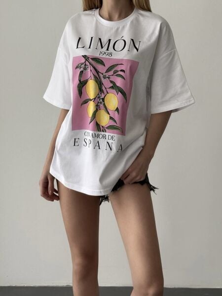 KISA KOLLU BİSİKLET YAKA ÖNÜ BASKILI T-SHİRT