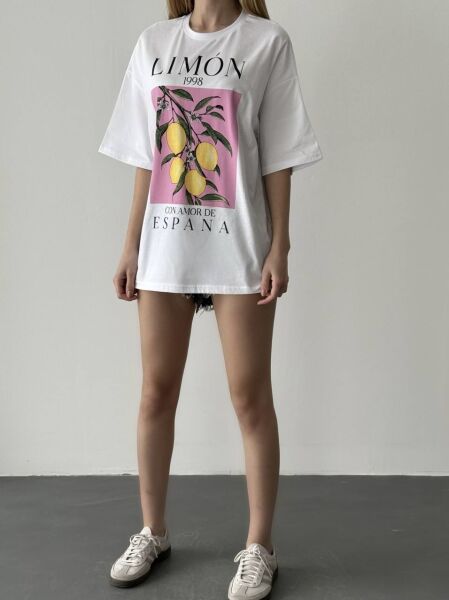 KISA KOLLU BİSİKLET YAKA ÖNÜ BASKILI T-SHİRT