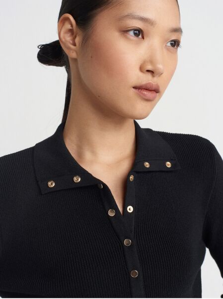 Dik Yaka Çıtçıtlı Triko Kazak-Siyah