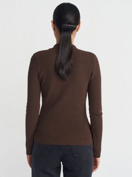 Dik Yaka Çıtçıtlı Triko Kazak-Kahve