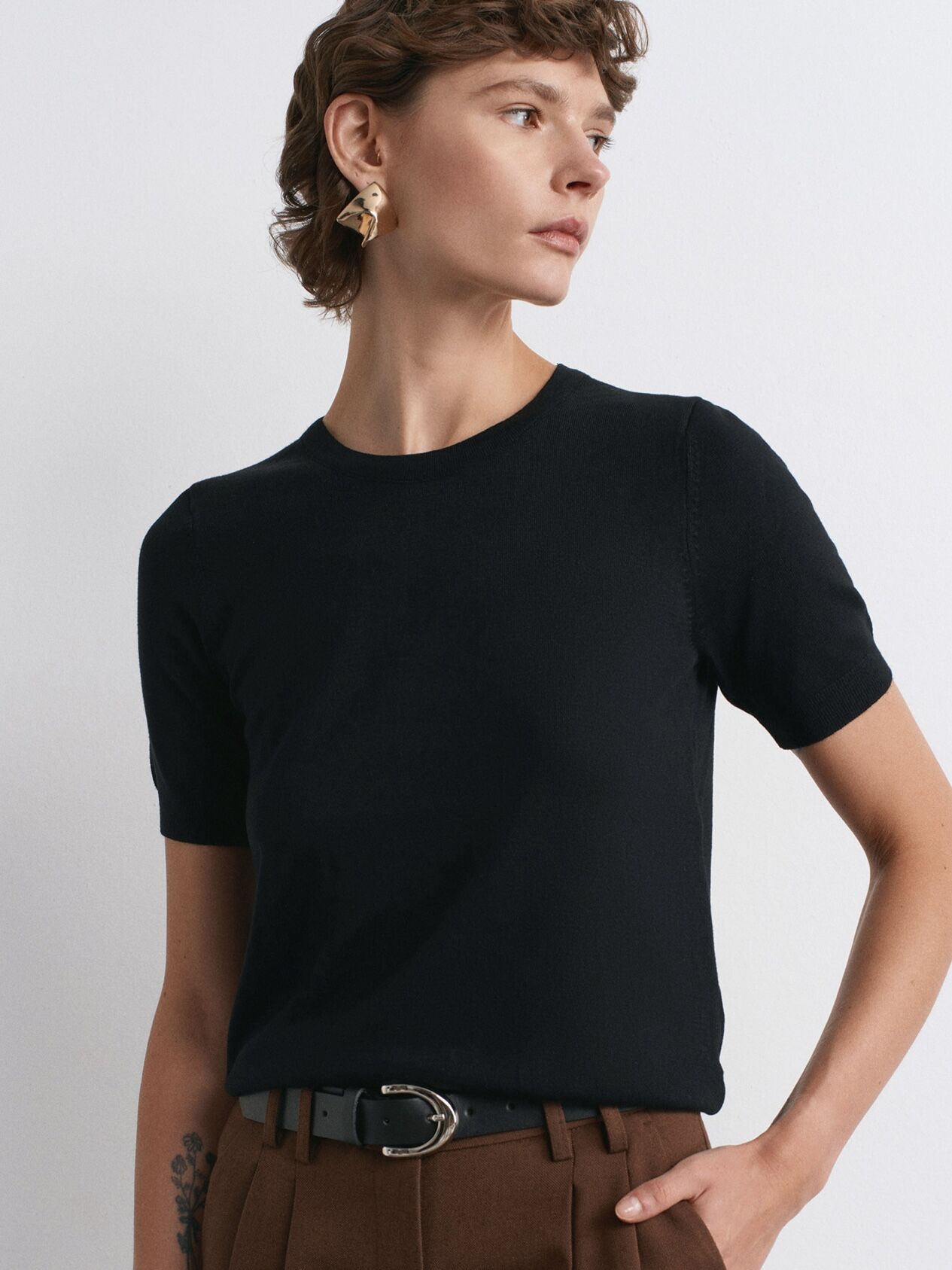 Bisiklet Yaka Kısa Kol Basic Triko Bluz-Siyah