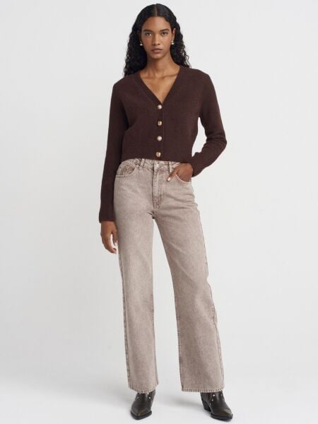 V Yaka Düğmeli Triko Hırka-Kahve