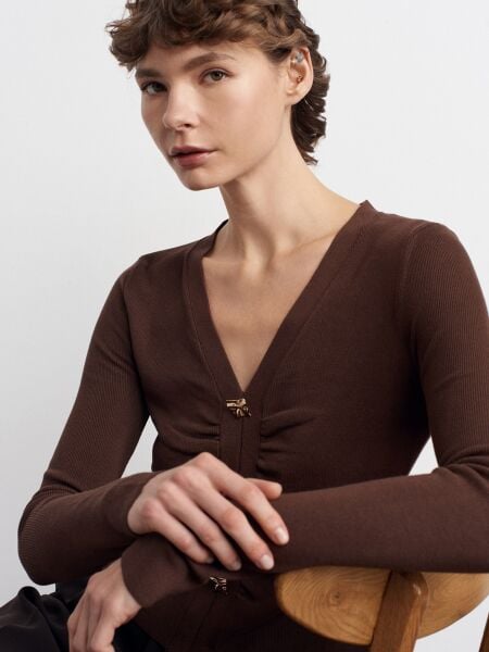 V Yaka Düğmeli Triko Kazak-Kahve