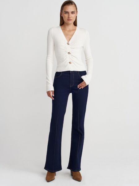 V Yaka Düğmeli Triko Kazak-ekru