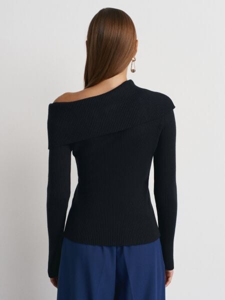 Asimetrik Yaka Yünlü Fitilli Triko Kazak-Siyah