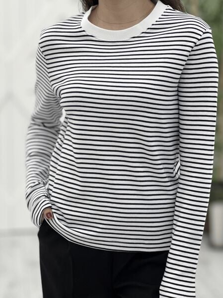 ÇİZGİLİ BİSİKLET YAKA BASİC SWEATSHİRT