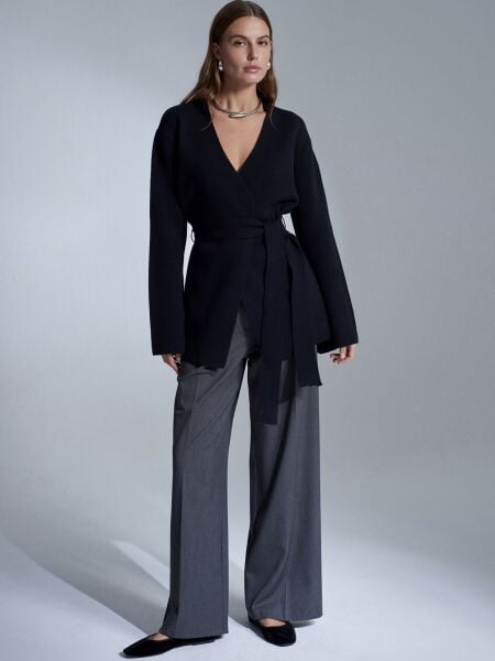 Kruvaze Kemerli Yün Karışımlı Triko Hırka-Siyah